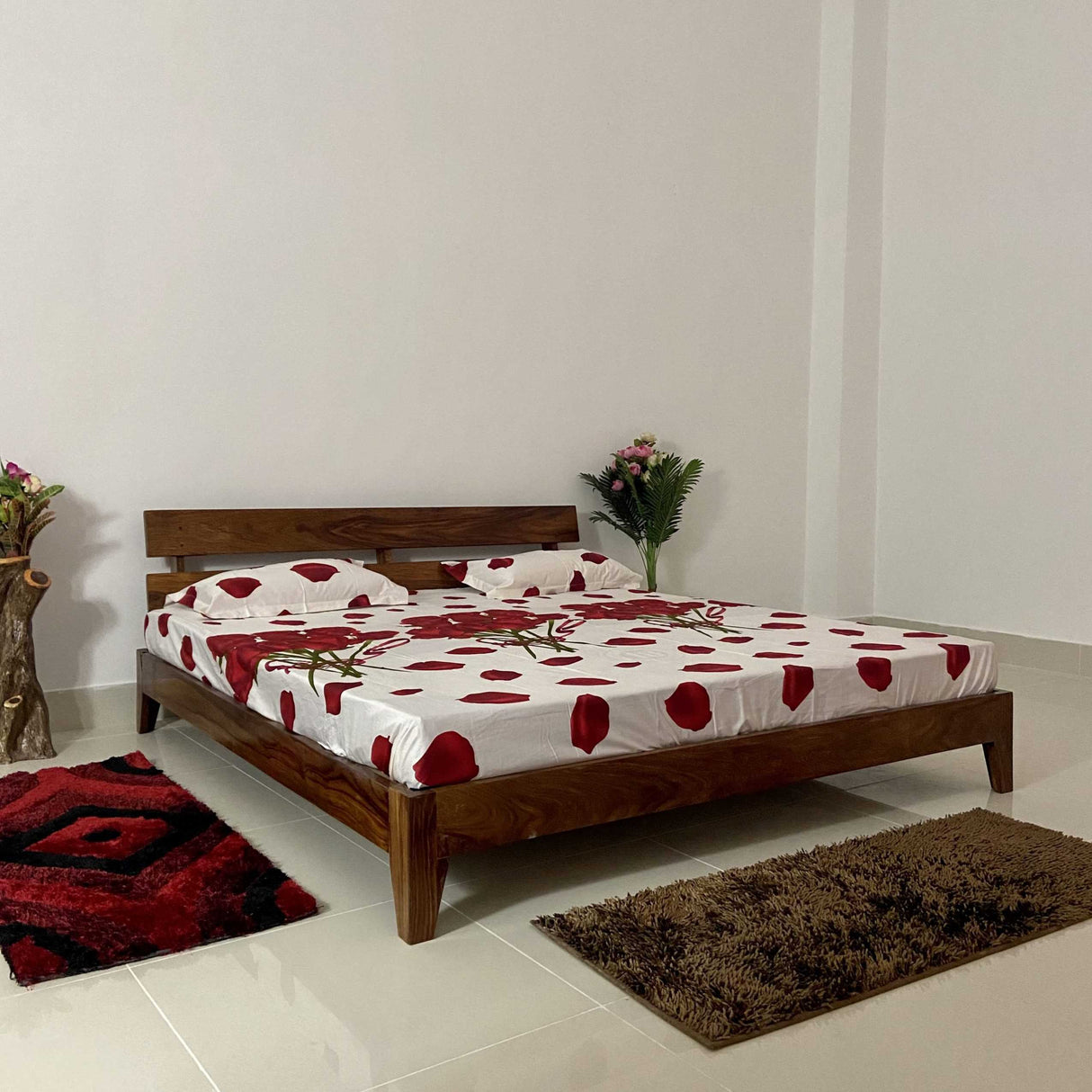 Spiky Solid Sheesham Wood Bed - 3 Years Warranty