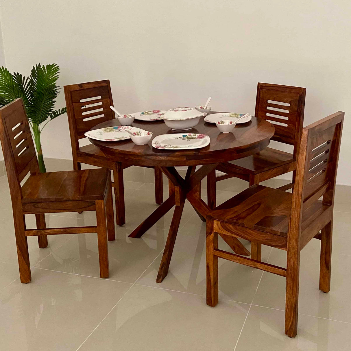 Cairo Oval Solid Sheesham Wood 4 Seater Dining Table Set - 1 Year Warranty